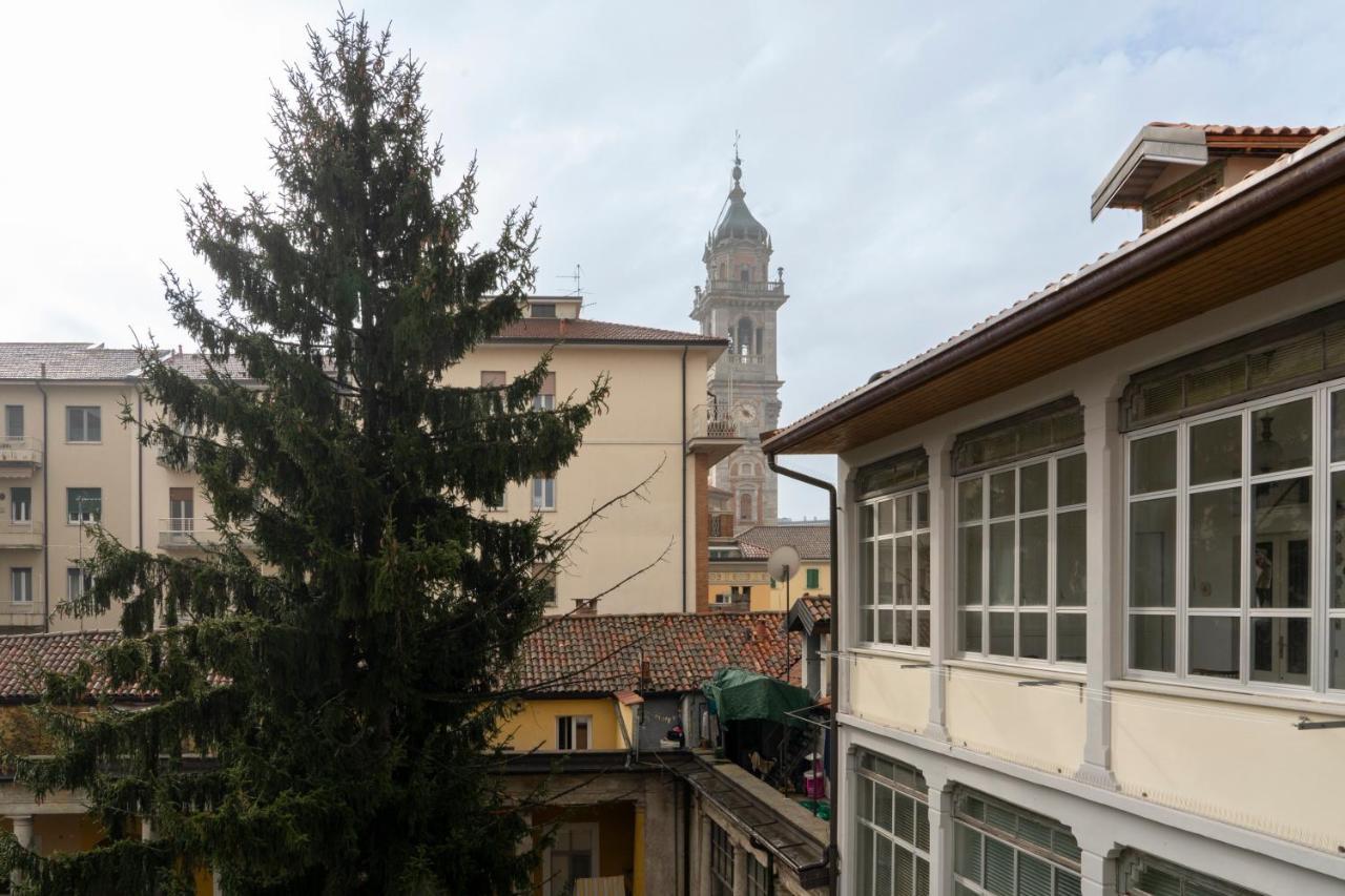 Varese Suites Extérieur photo